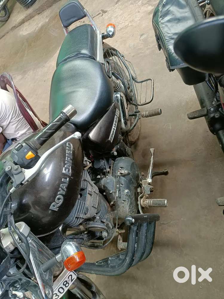 Thunderbird 350 black