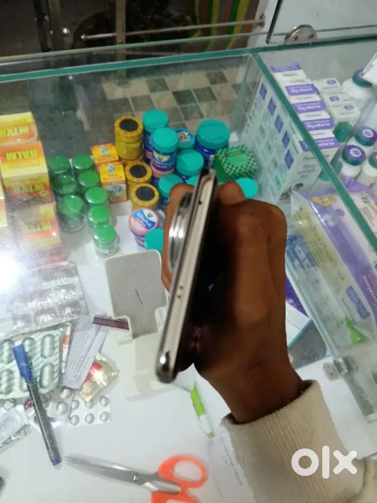 Vivo v50e new price 30k Brand new condition only 2 month old