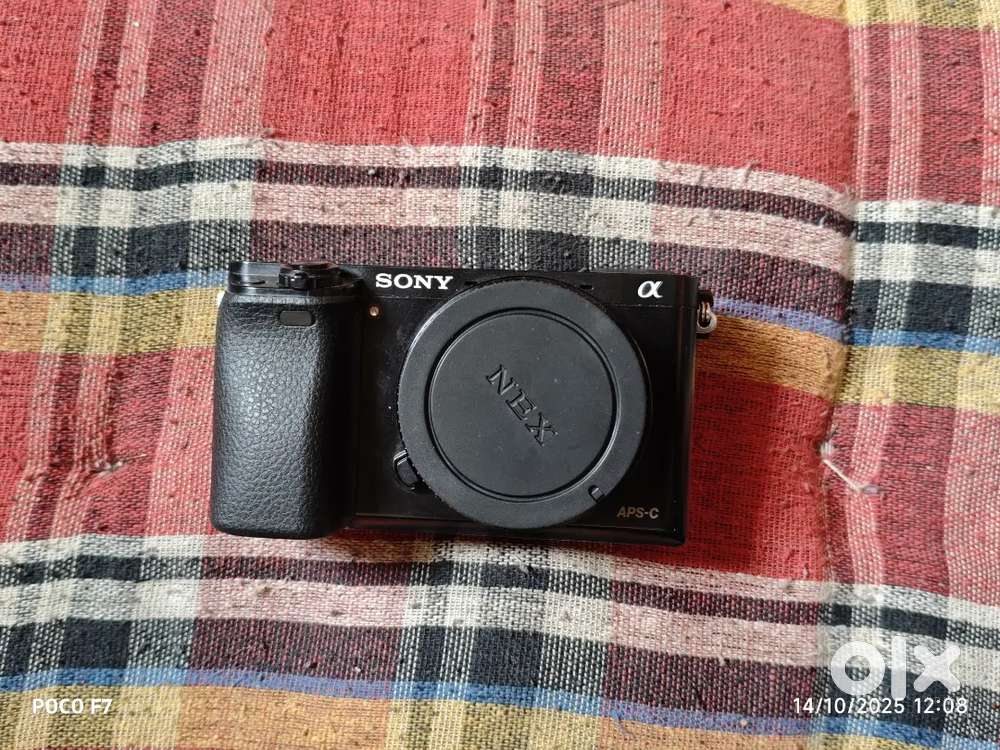 Sony alpha a6000 + Prime lens Sigma 30mm F1.4