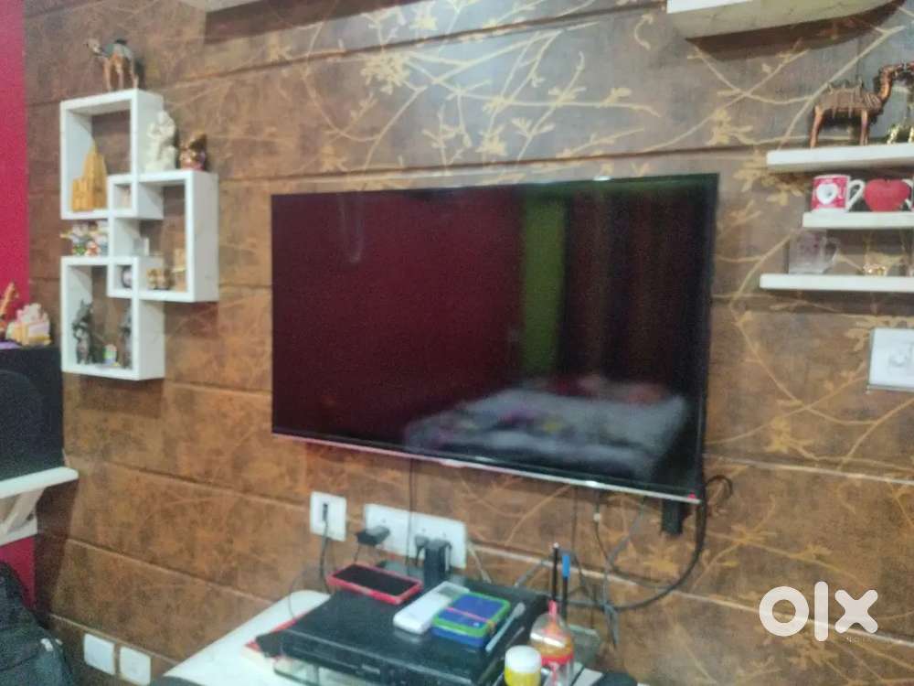 SAMSUNG LED-40 inch SMART-TV