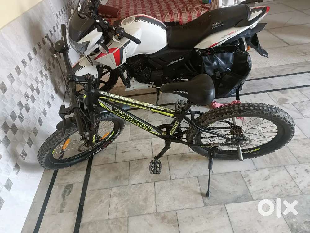 Tvs apach RTR 160 cc