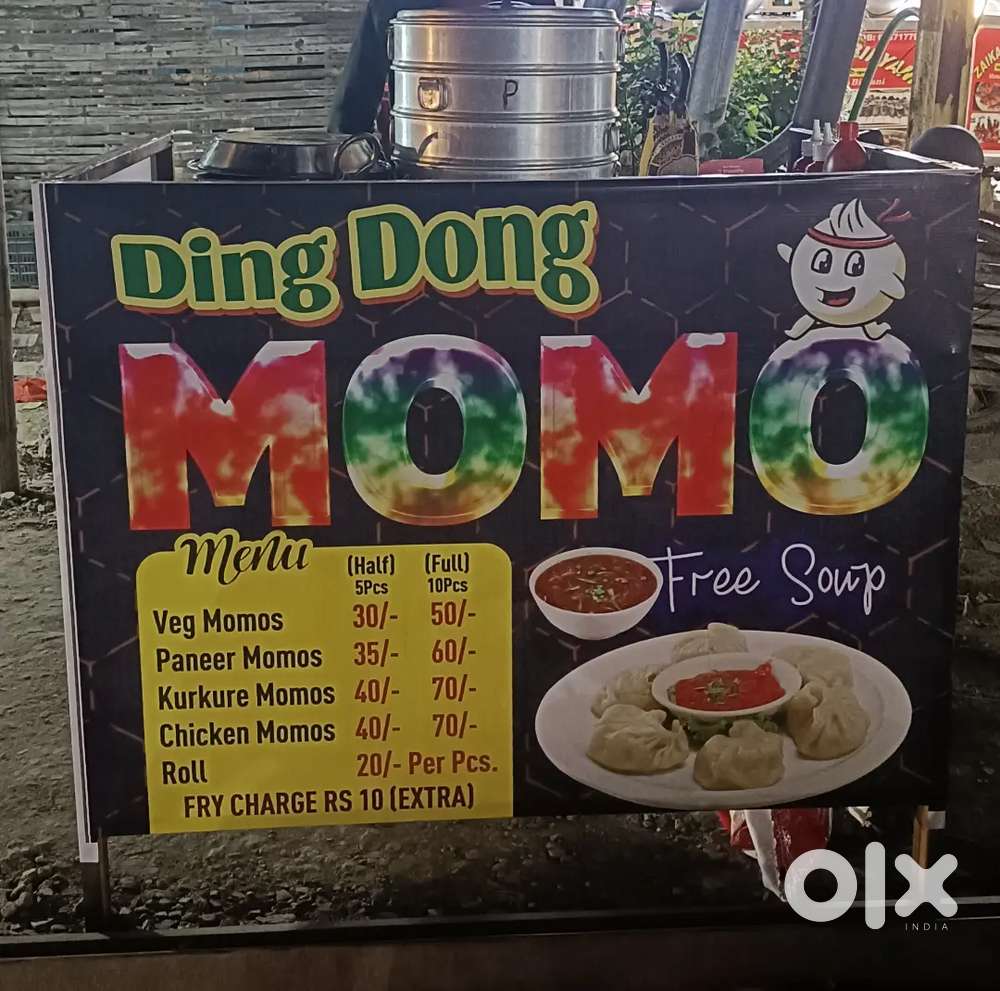 Stall pe momos bechne k liye staff chahiye