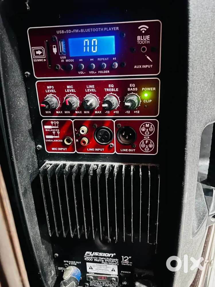 PAIR OF FUSION PARTY BOX 4500 watt pmpo