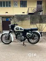 CLASSIC 350 BS4  WHITE