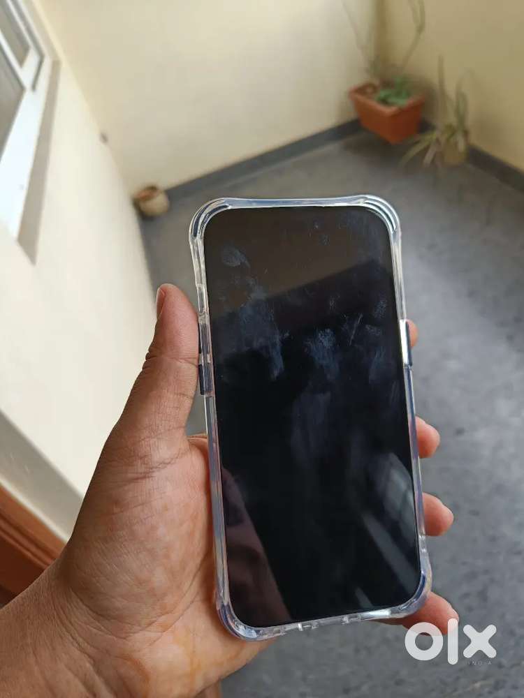 Iphone 15 - 1 month used with 100% battery health