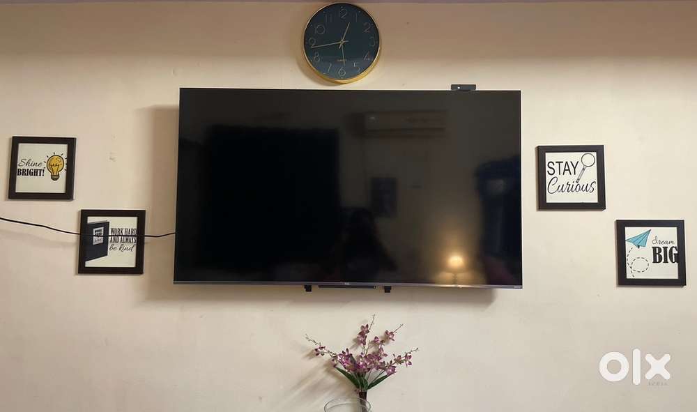 55 inch Ultra HD QLED Smart TV in warranty