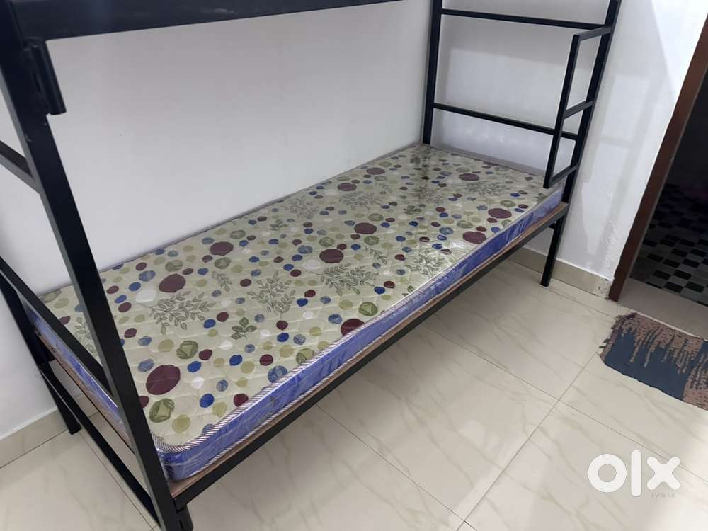 Walkable distance from HiLite mall,cyber park .kitchen and common hall