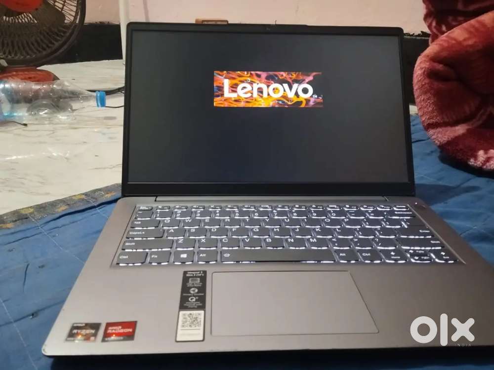 Lenevo laptop iPad slim3 8gb ram 512gb storage