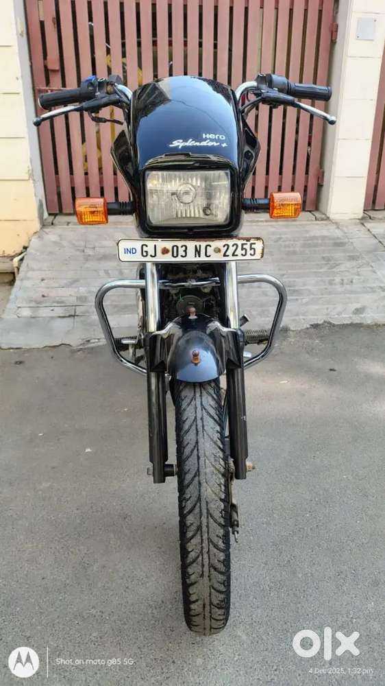 Honda Splendor Plus i3s self start powerful engine