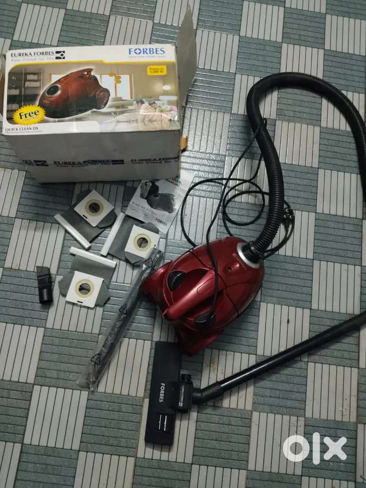 EUREKA FORBES Quick Clean DX Dry Vacuum Cleaner (Red, Black)