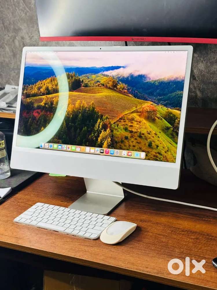 iMac M1 (24-inch 8GB 256gb with box