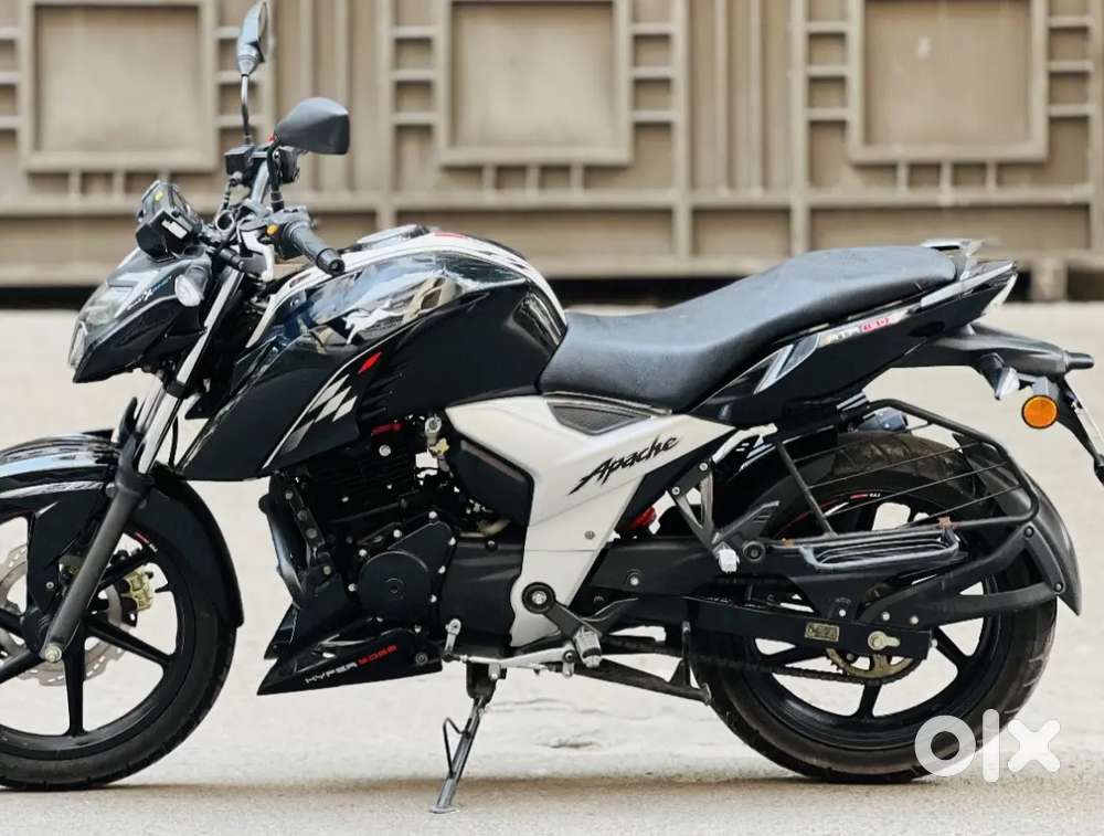 Urgent sale my bike  condition good please 160CC black  color