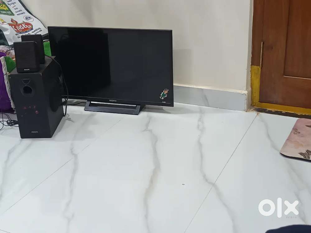 Tv,5speakers