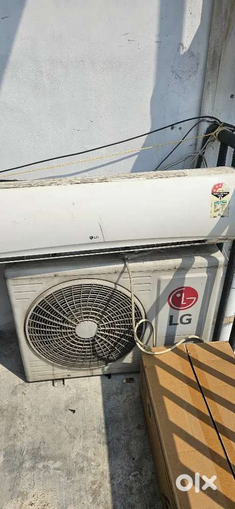LG AC with compressor
