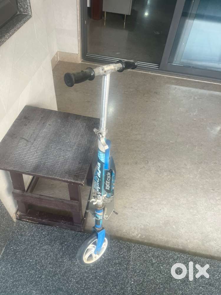 Foldable kick scooter for kids