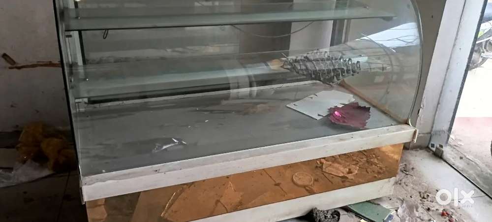 Showcase counter