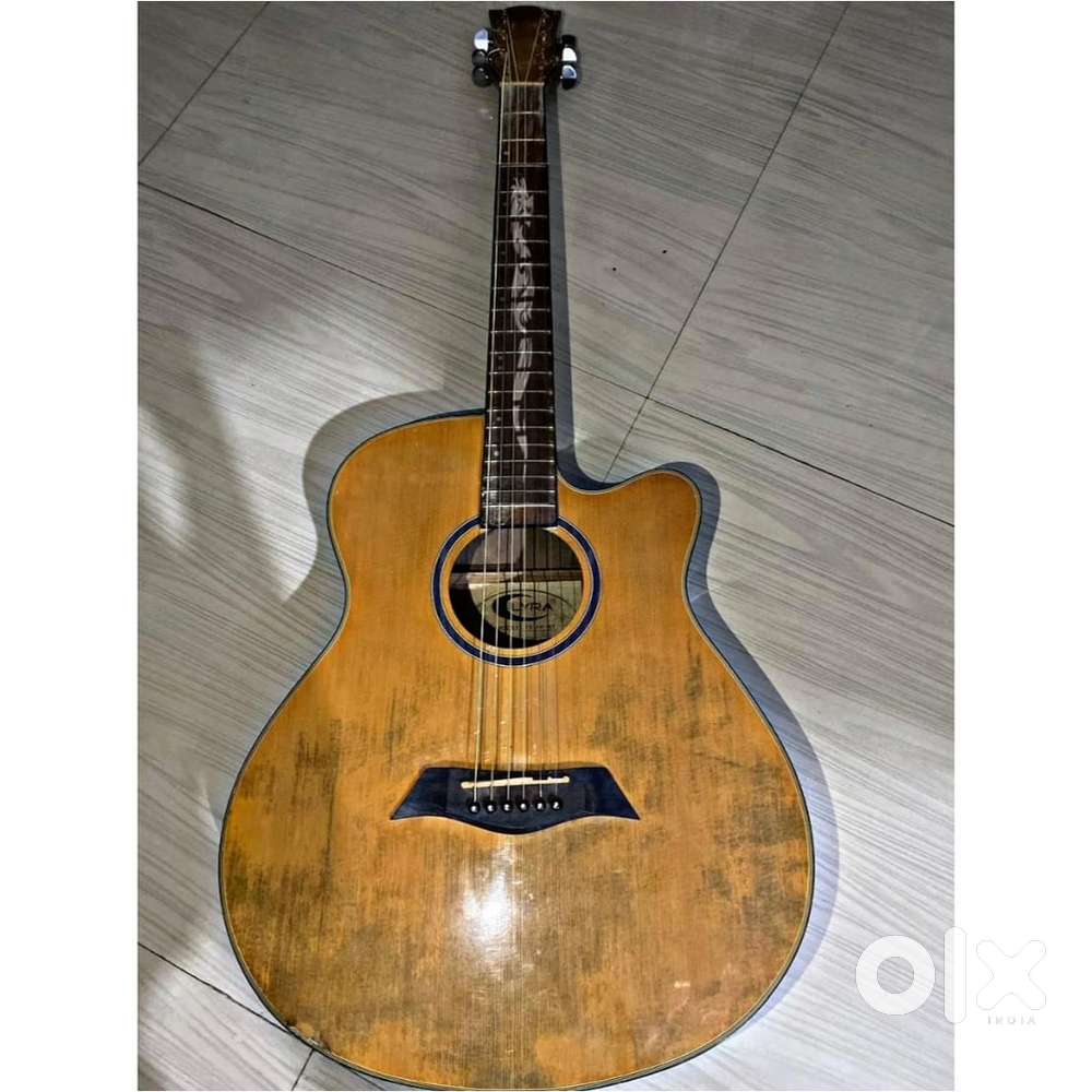 Acoustic guitar for sell