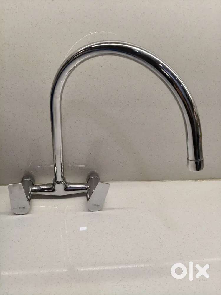 Hingware kitchen wall mount