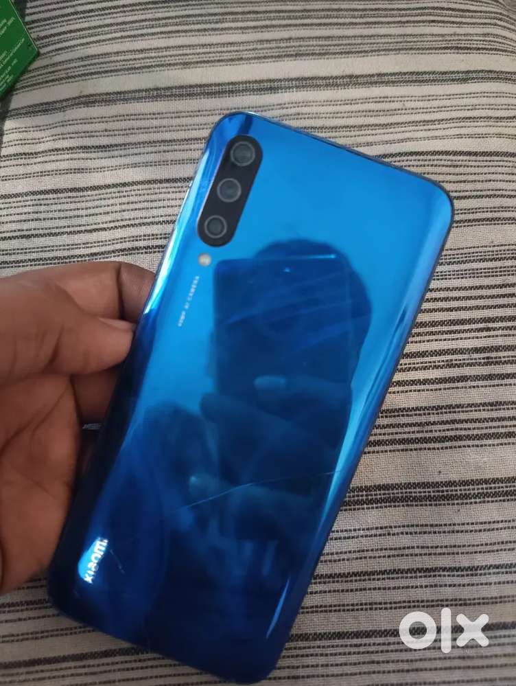 No bill box no charger get free back cover