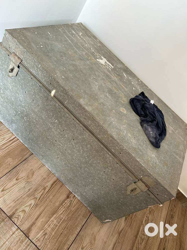 Trunk-Storage Box