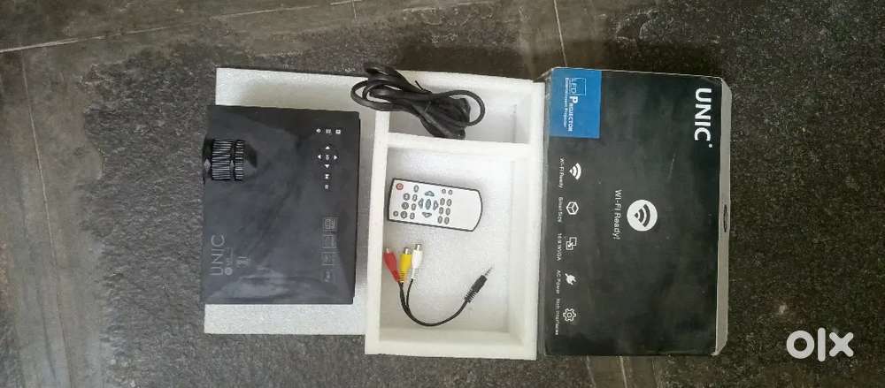 Projector good UC 68 projector