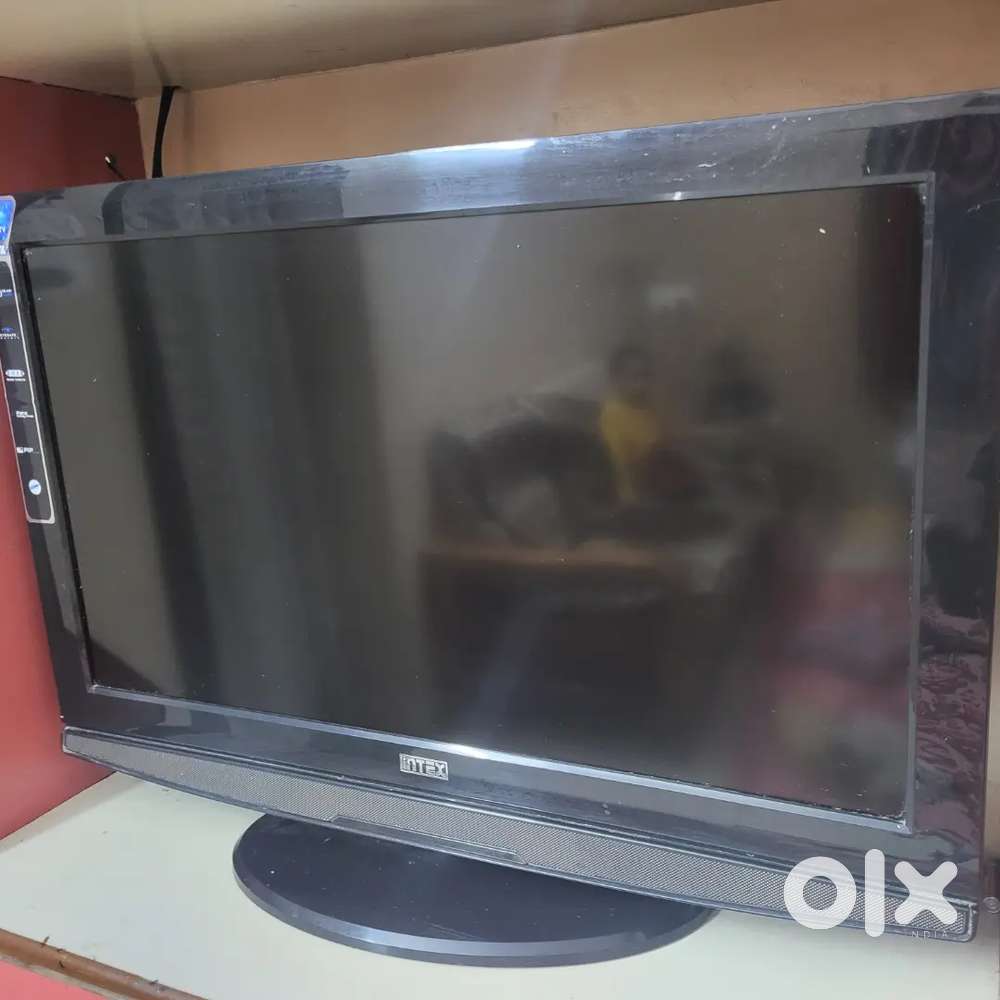 LCD TV FOR SALE