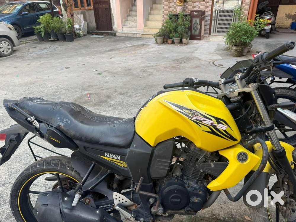 Selling my fz bike in non working condition