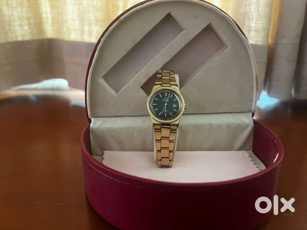 VINTAGE OMEGA AUTOMATIC LADIES WATCH IN MINT CONDITION. 20 MICRON GOLD