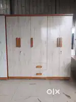 BRAND NEW 5 DOORS WARDROBE