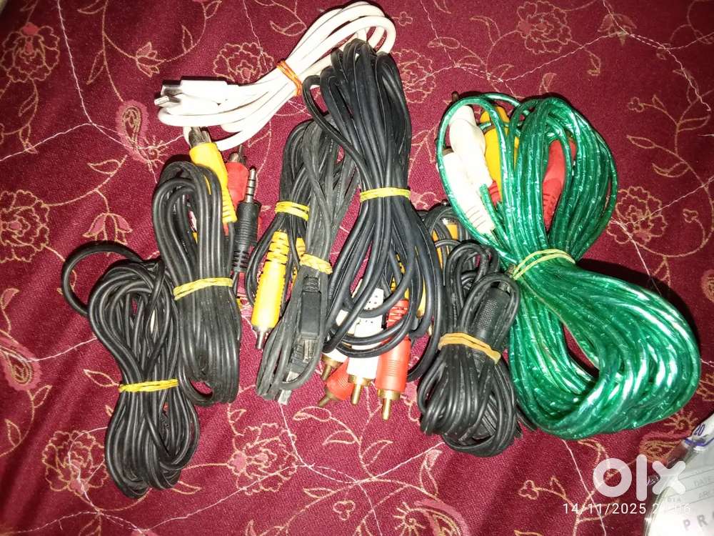 All wires 3 pin aux camera pin