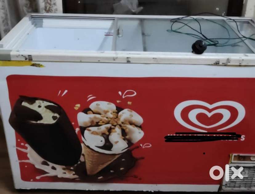 Deep freezer frozen and ice cream items