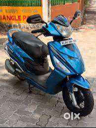 Maestro edge 125 scooty