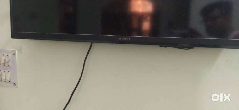 Sony Bravia LED TV 40 inch(Rs-9000)