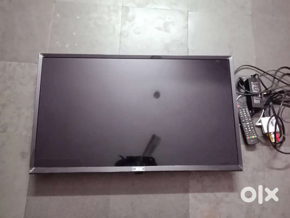 32inches LG branded led TV for sale rear used non smart