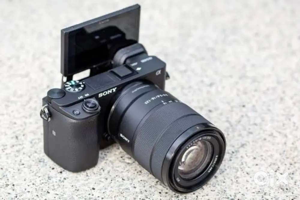 Sony a 6400 with 18-135  new best condition