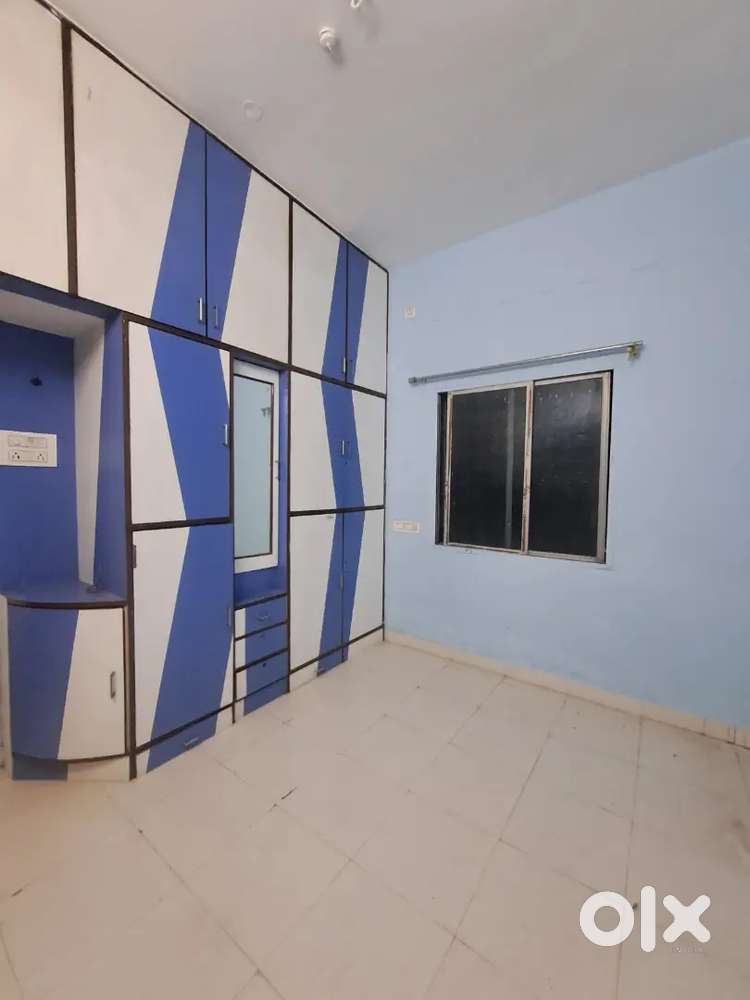 2BHK FLAT FOR RENT OMKAR NAGAR WALL DROPS