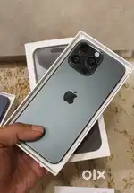 IPHONE 15 PRO MAX GOLD COLOR 256 GB REFURBISH MODEL