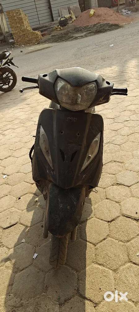 Scooty needs to sell urgently