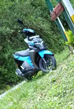 REGULAR MAINTAINED ONE HANDED SCOOT