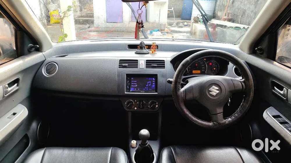 New bettry New tayars music system center lock