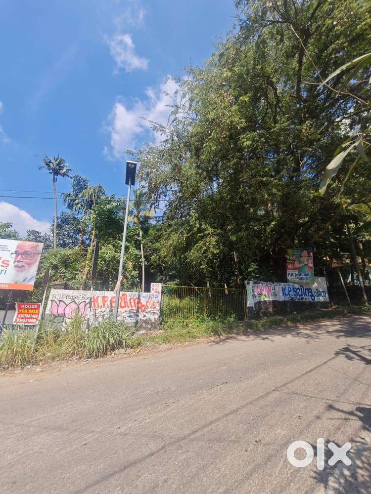 “Prime 10 Cent Commercial Plot on Akkulam/Ullor Road, TVM
