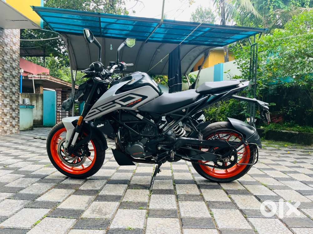 2022 Duke 200 Showroom Condition