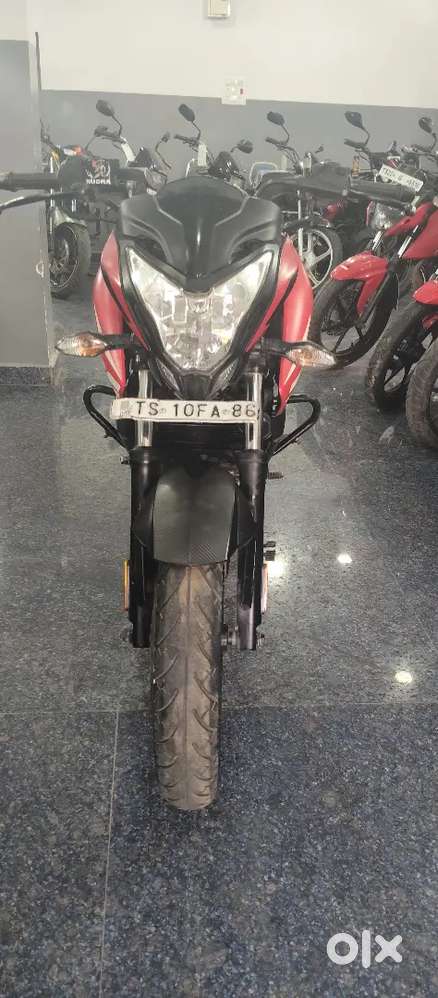 Bajaj Pulsar NS200 2021 model red color in exellent condition