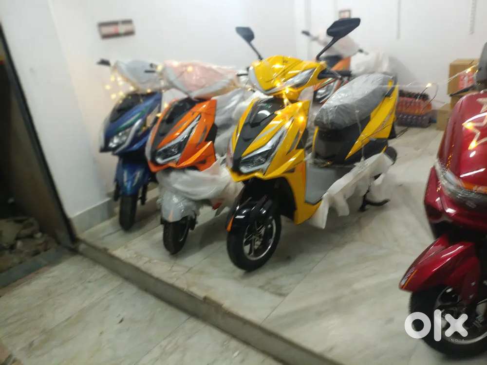 Anant. Elactrik xl 2 model   super. Condition New.  Scooty no use. N