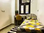 Single occupancy room avaiable for girls