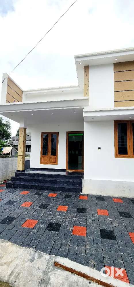 Brand new Posh 2 bhk, Edapally, Varapuzha, Well & Corp Water, 35/nego