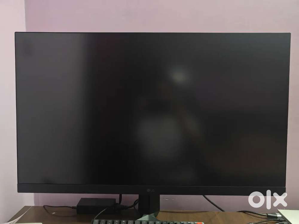 LG 32 QHD Ultragear Gaming Monitor 165 Hz 1ms G-Sync Compatible