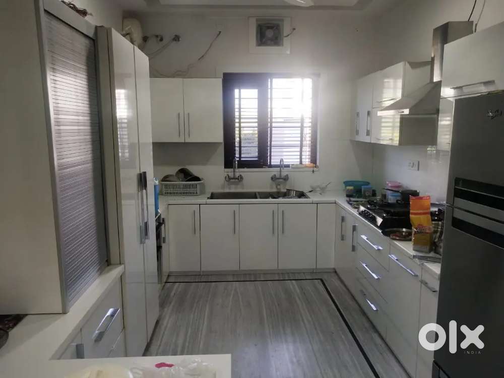 HOUSE FOR RENT TOLET SERVICE AVAILABLE FOR RENT