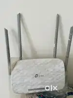 TP-Link Wi-Fi router.