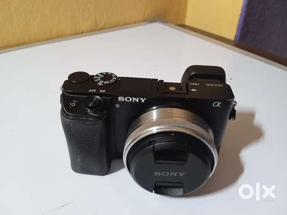Sony a6300 camera with 16mm f2.8 lens
